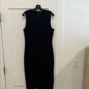 NWT - Theory Black Stretch Knit Elegant Black Sleeveless Dress in size L